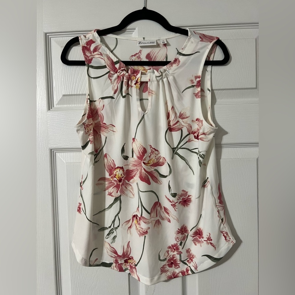 Floral NY&C Sleeveless Blouse